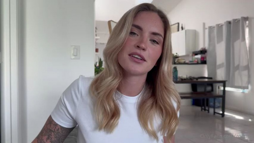 OnlyFans - Zoeneli - Your stepsister's best friend gets horny while waiting poster